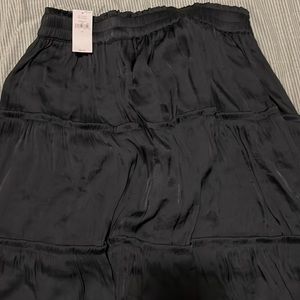 Gap tiered midi skirt